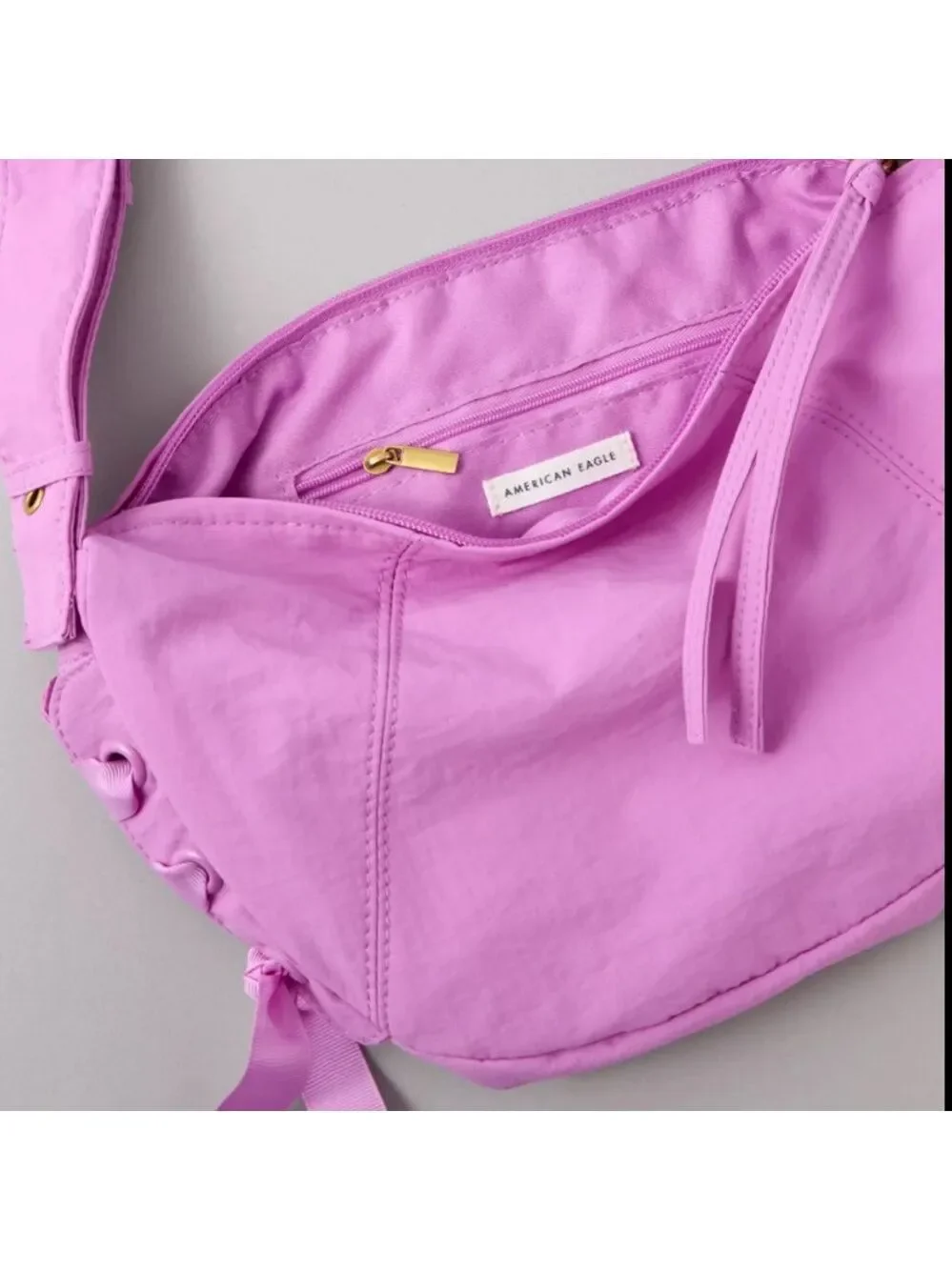 American Eagle Outfitters crossbody aeo daytrip